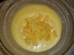 ананас в тесто
