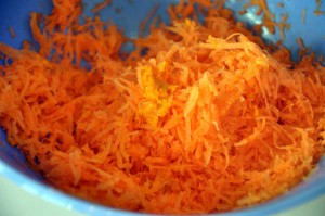 тертая морковь с апельсином