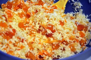 курага с рисом и морковью