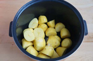 картофель в мультиварке